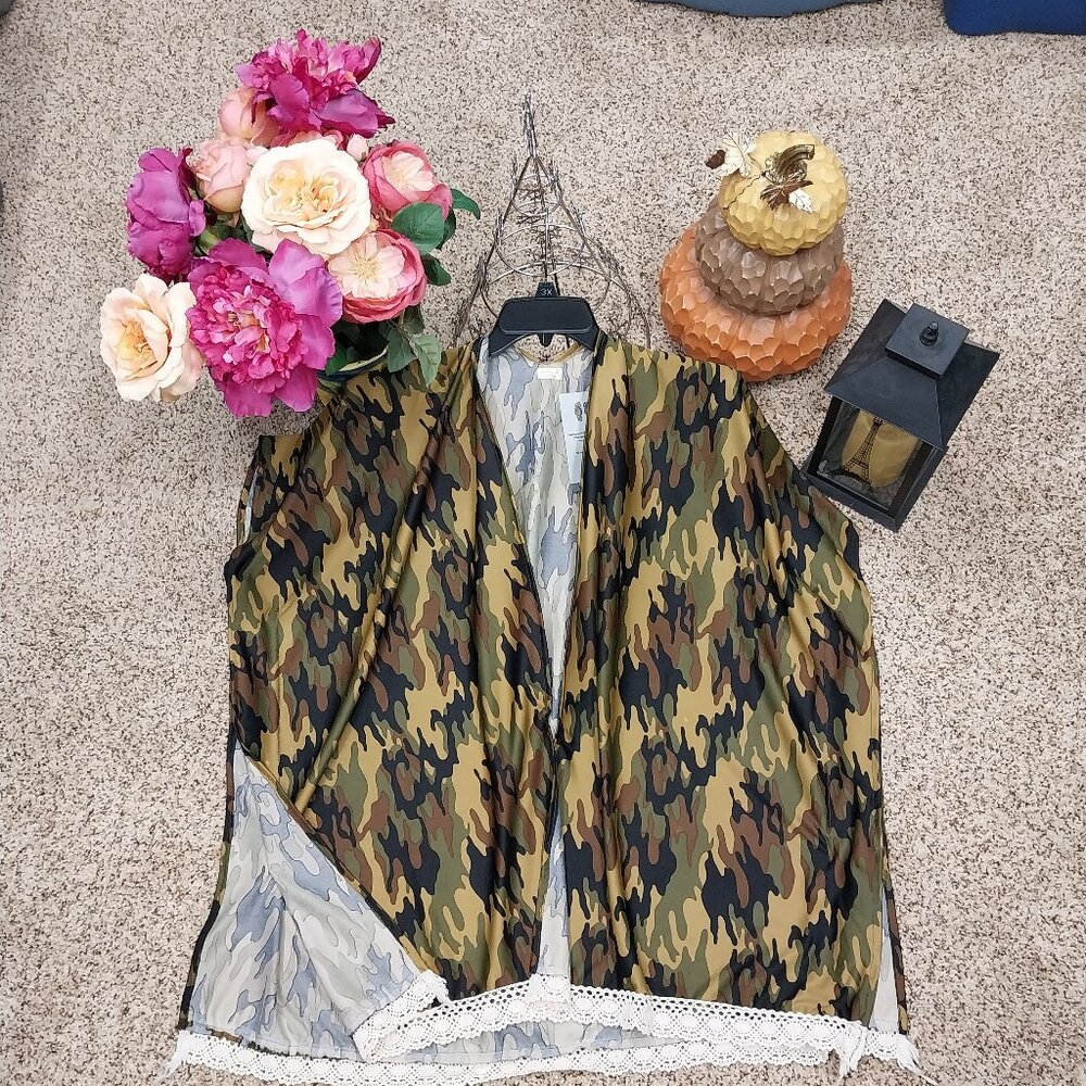 3039 Size XL Shawl Vest In Green and Black Camouflage With Lace Trim.